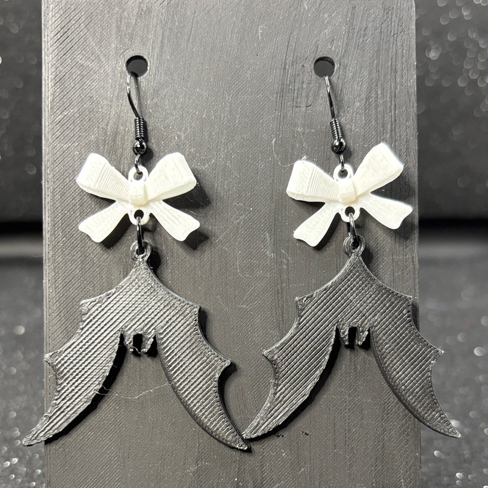 Hanging Bat Dangle Earrings with White Bow – Spooky Cute Halloween Jewelry